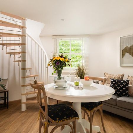 Вилла Honeycombe - Treehouse In The Heart Of Dorset Бландфорд-Форум Экстерьер фото